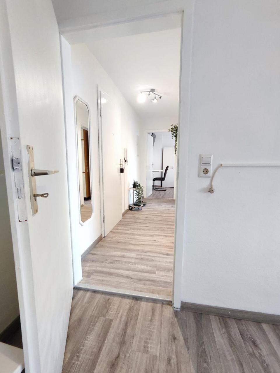 New High Speed Wifi - Elegantes 2 Schlafzimmer Apart Mit 3 Betten Pforzheim Exteriör bild